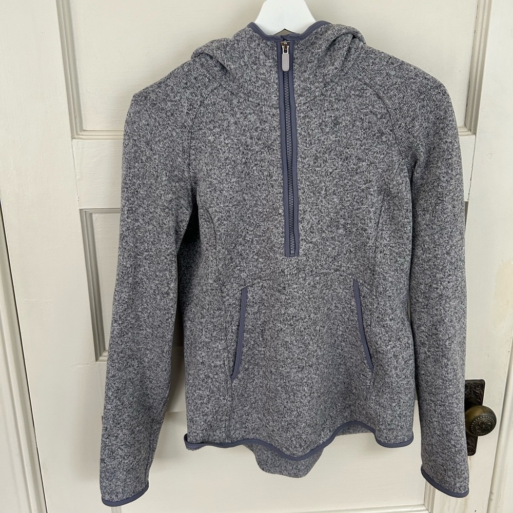 Lululemon quart zip fleece